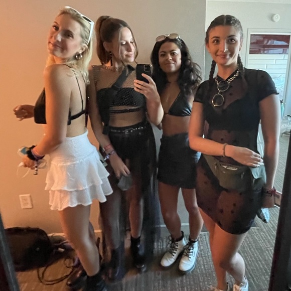 Long black mesh skirt - Picture 3 of 4